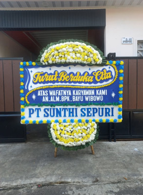 Papan Bunga Duka di Parik Rantang