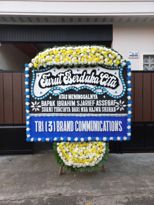 Papan Bunga Duka di Parik Rantang